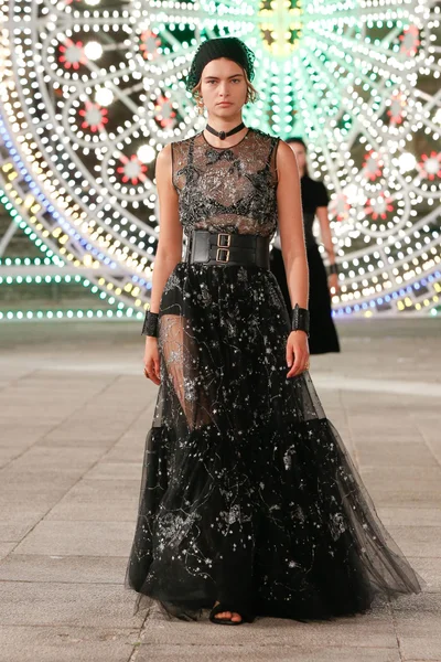 Look 63